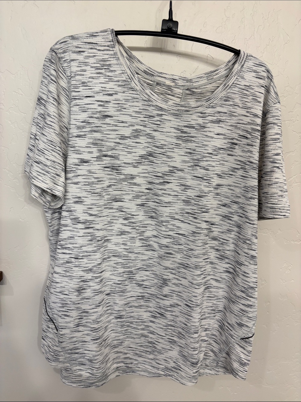 Lululemon short sleeve top, 8